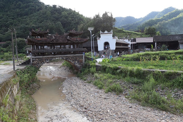 复古桥2.JPG 复古桥2.JPG