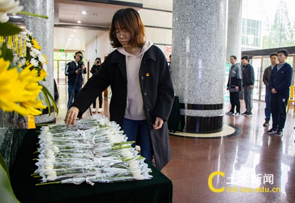 娓呮槑2.jpg 娓呮槑2.jpg